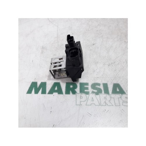 Peugeot - 208 - Cooling fan resistor