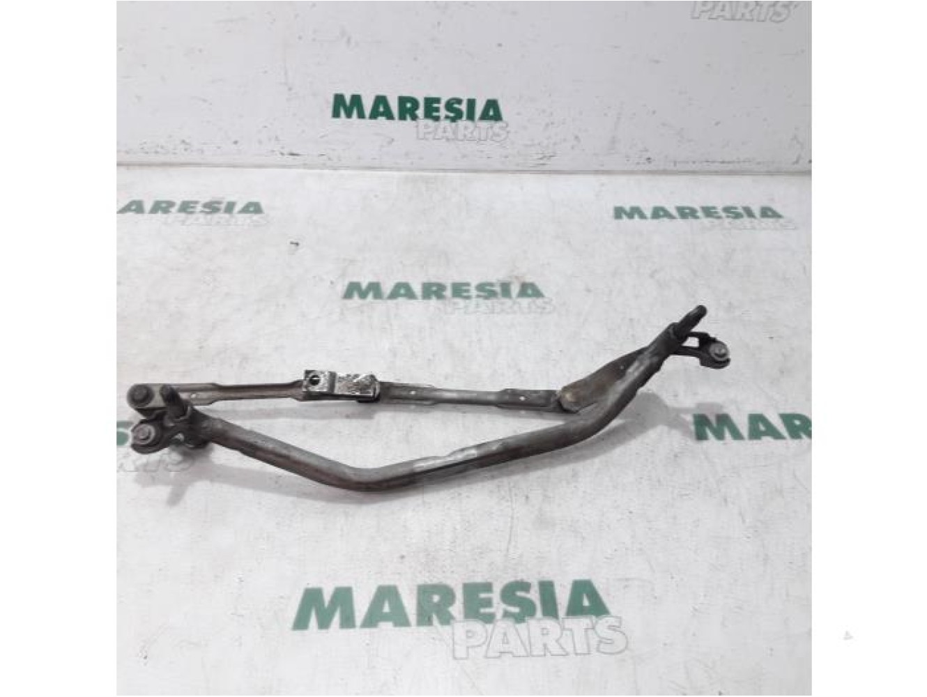 Peugeot - 207 - Wiper mechanism