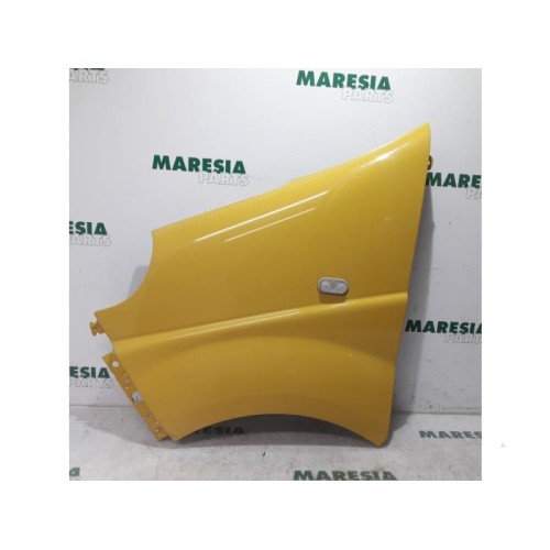 Renault - Trafic - Front wing, left