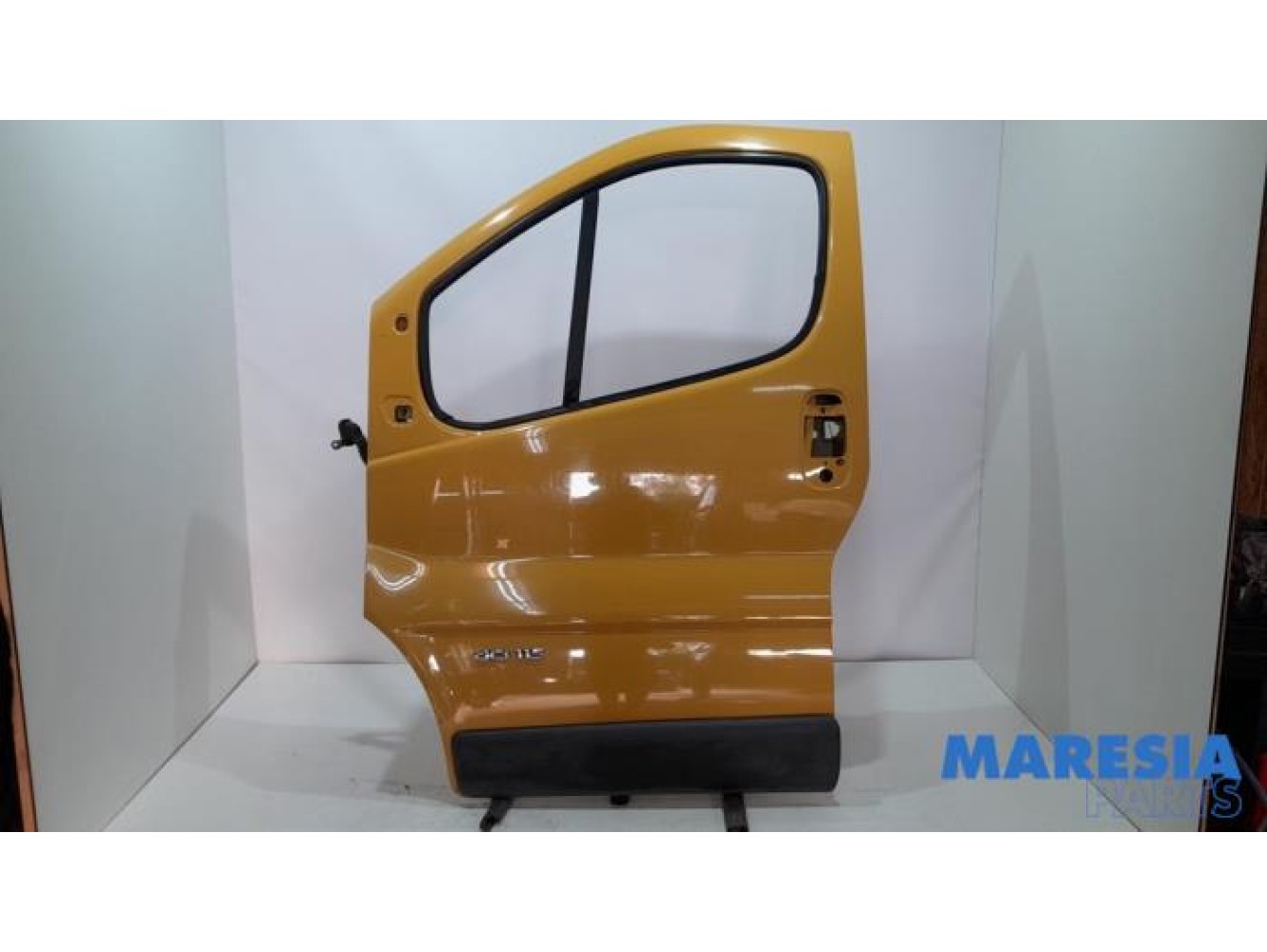 Renault - Trafic - Portier 2Deurs links