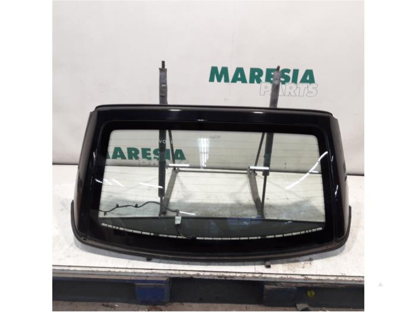 Peugeot - 206 - Rear window