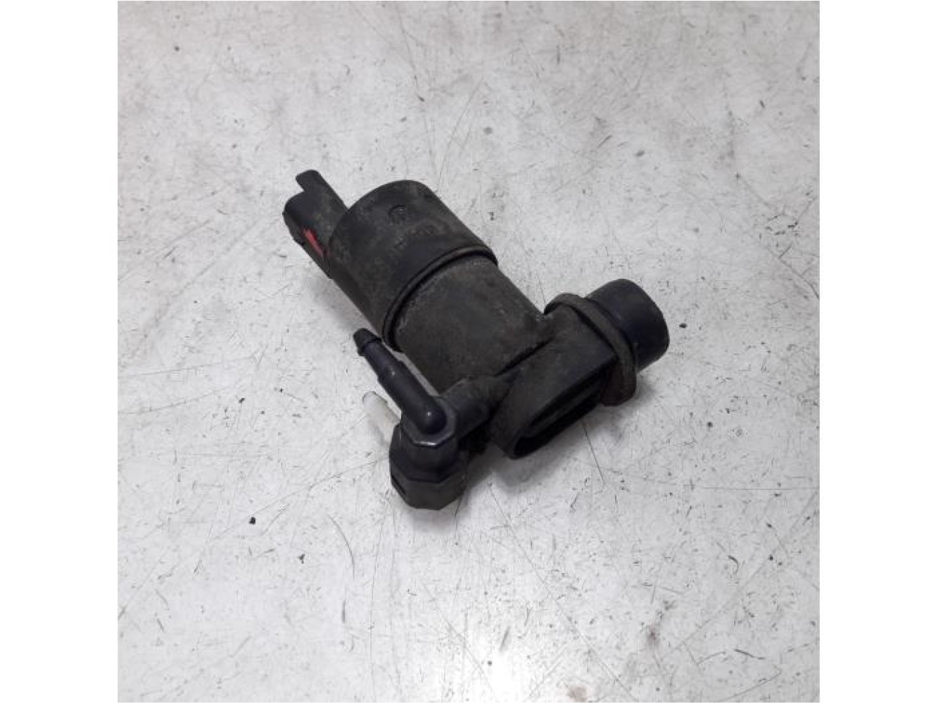 Citroen - DS5 - Scheibensprüherpumpe vorne