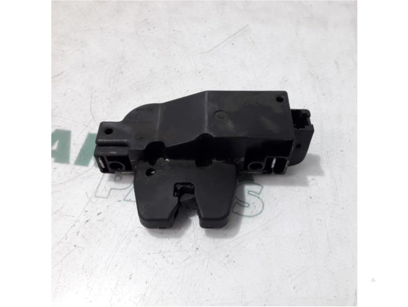 Lancia - Phedra - Tailgate lock mechanism
