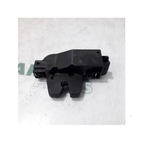 Lancia - Phedra - Tailgate lock mechanism