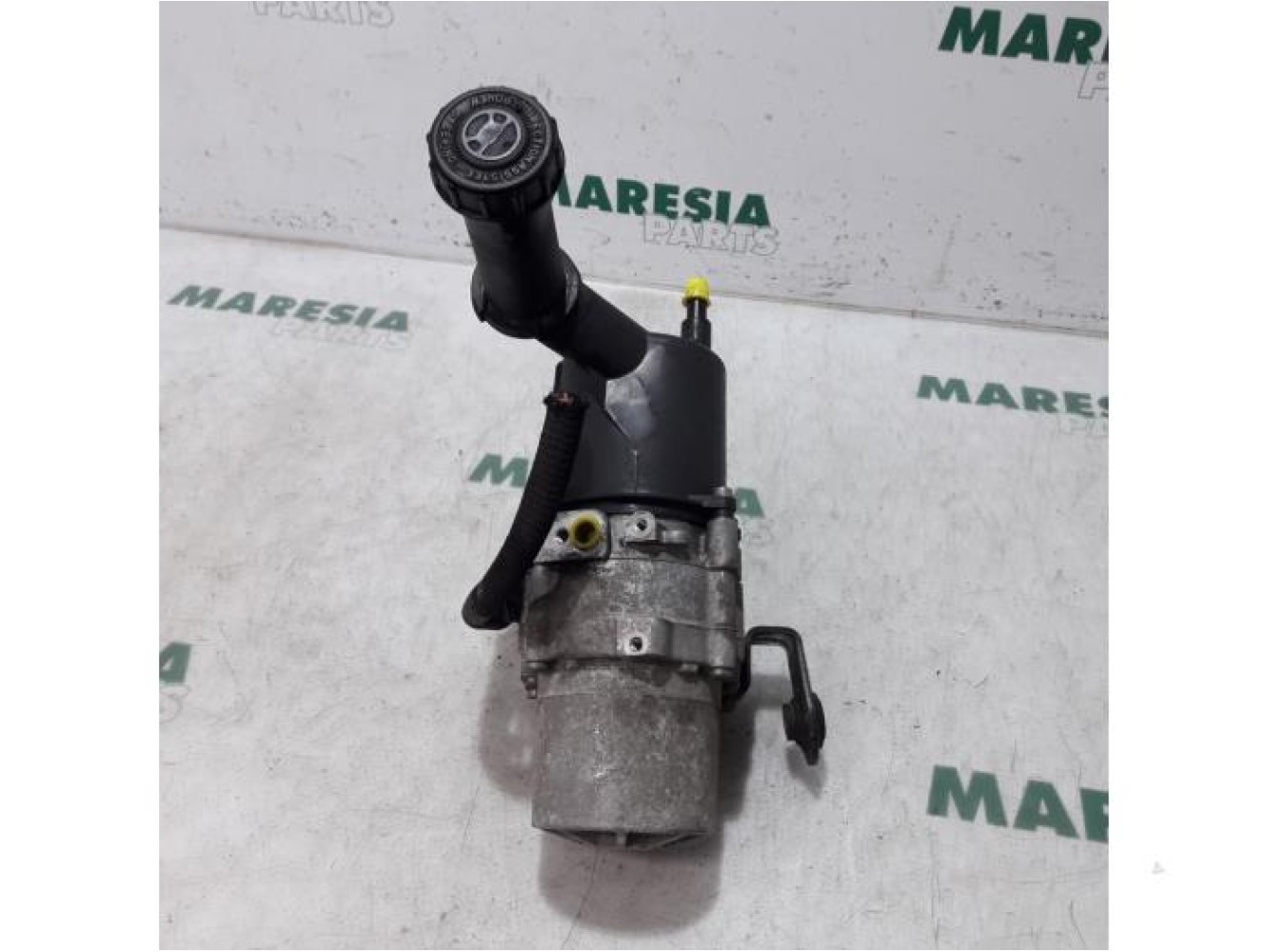 Citroen - DS5 - Power steering pump