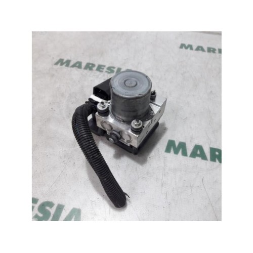 Citroen - DS5 - ABS pump