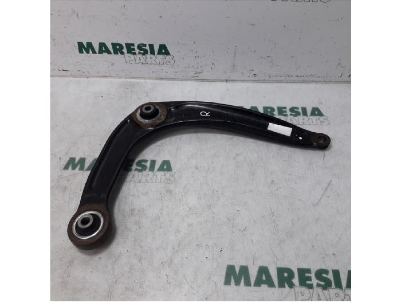 Citroen - DS5 - Front lower wishbone, right