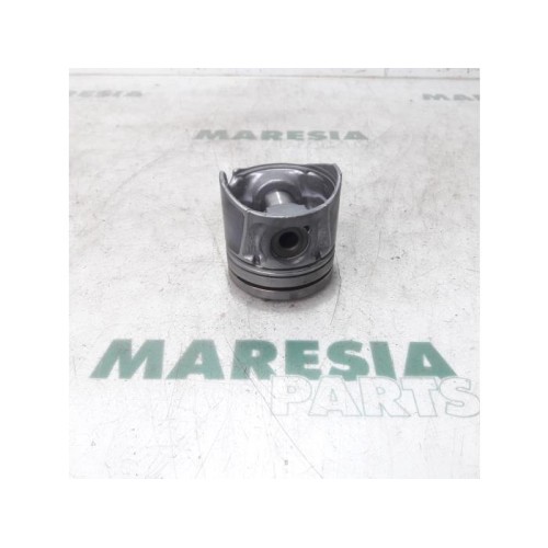 Peugeot - 407 - Piston
