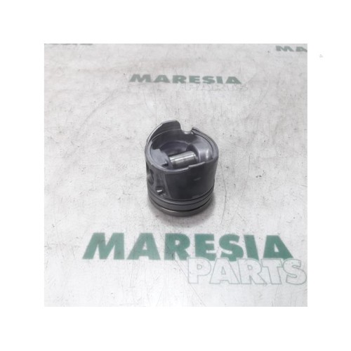 Peugeot - 407 - Piston