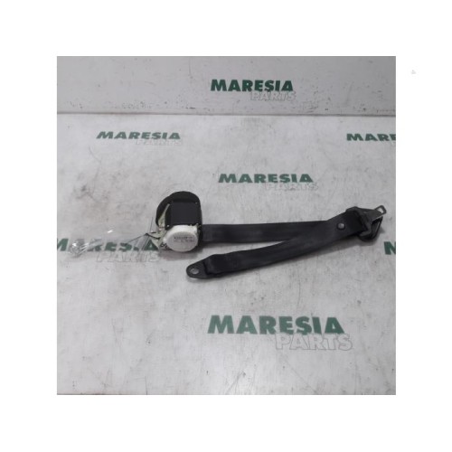 Fiat - 500 - Rear seatbelt, right