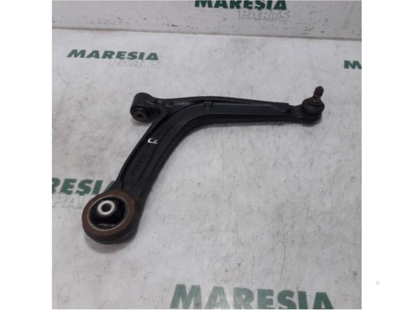 Fiat - 500 - Bras de suspension bas avant droit
