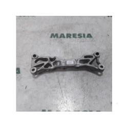 Peugeot - 207 - Engine mount