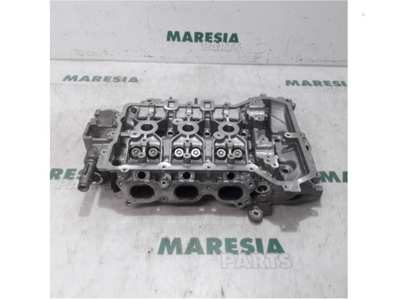 Peugeot - 208 - Cylinder head