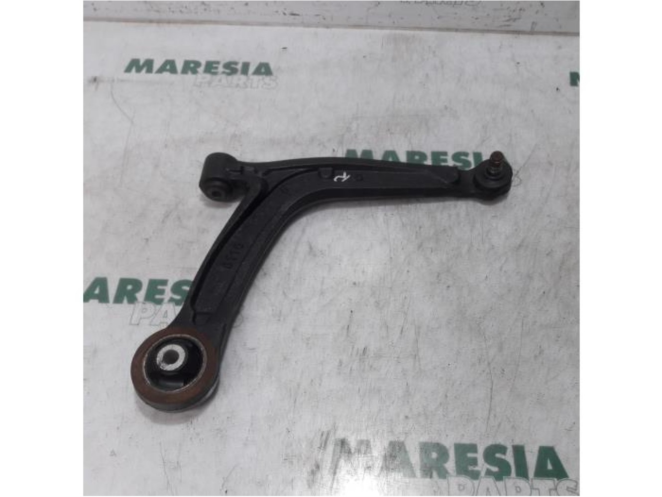 Fiat - 500 - Bras de suspension bas avant droit