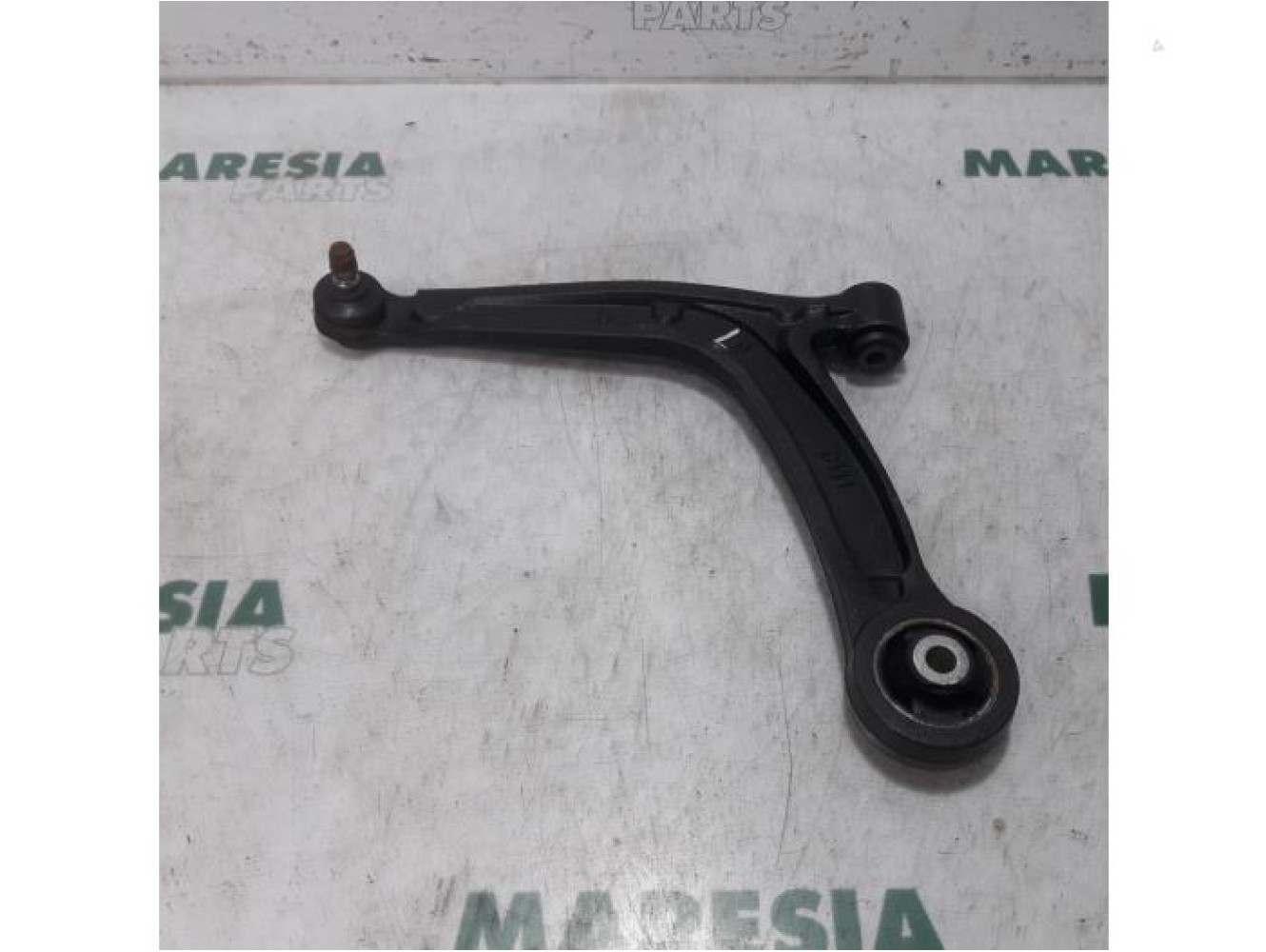 Fiat - 500 - Front lower wishbone, left