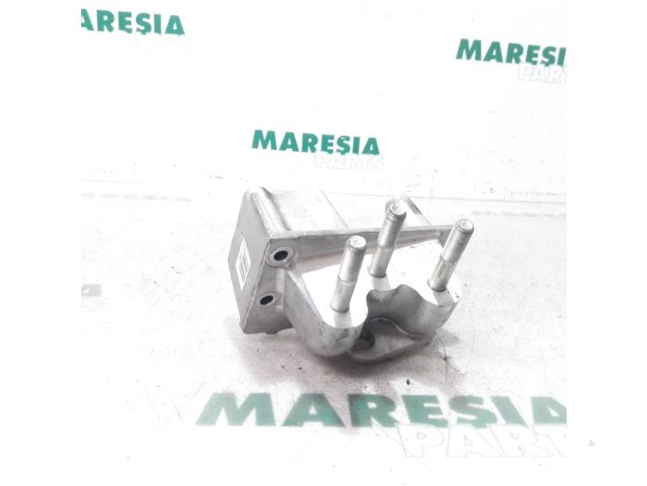 Alfa Romeo - Giulietta - Engine mount