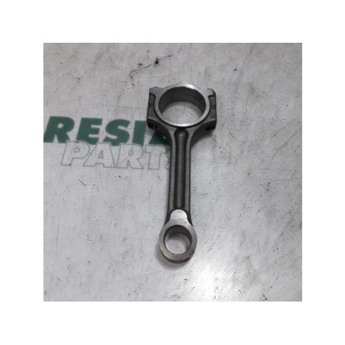Renault - Clio - Connecting rod