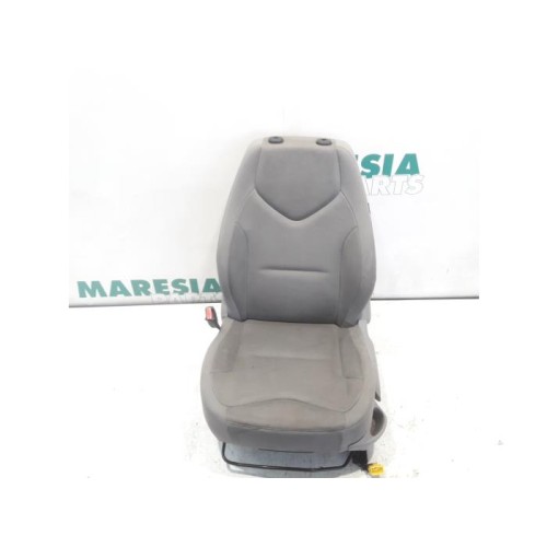 Peugeot - 308 - Stoel links