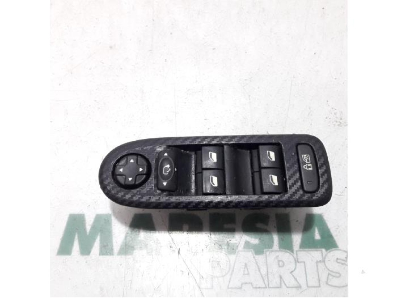 Peugeot - 308 - Multi-functional window switch