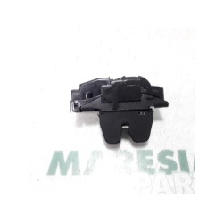 Peugeot - 308 - Tailgate lock mechanism