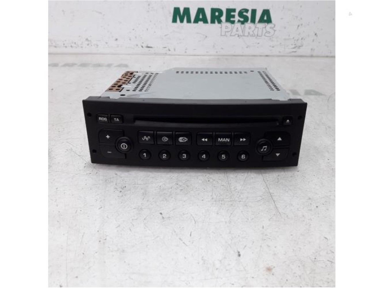 Peugeot - 206 - Radio CD player