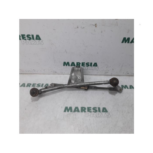 Peugeot - 206 - Wiper mechanism