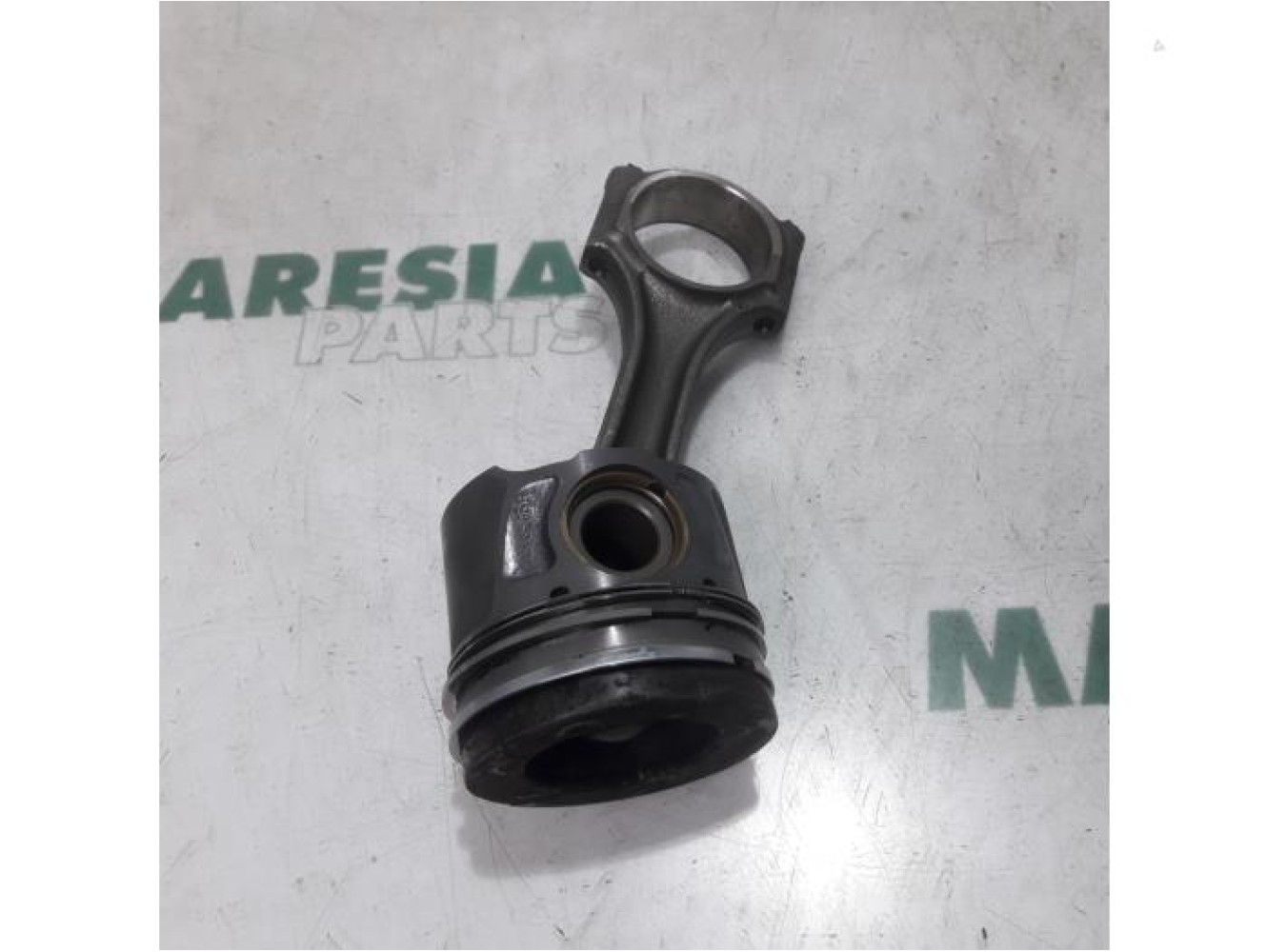 Citroen - C-Crosser - Piston