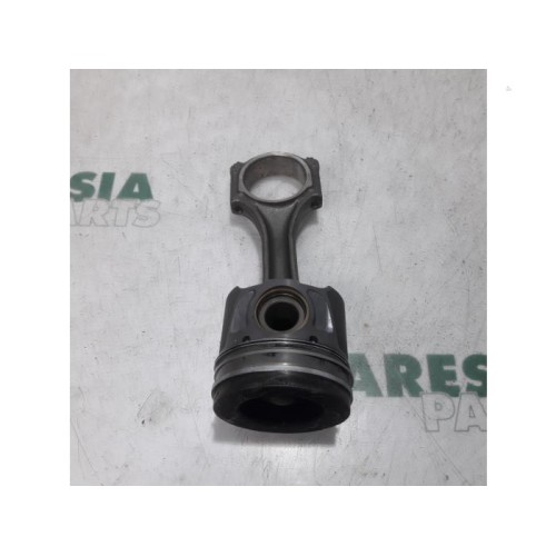 Citroen - C-Crosser - Piston