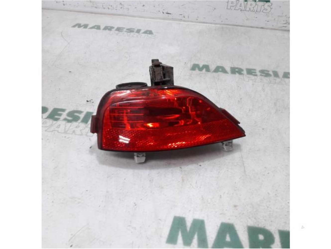 Renault - Laguna - Rear fog light