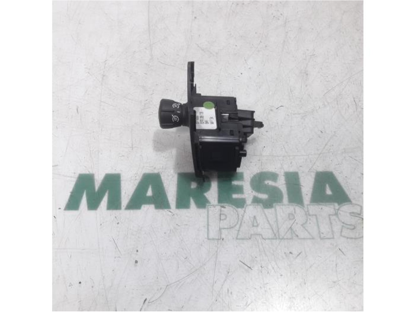 Renault - Megane Scenic - Cruise control switch