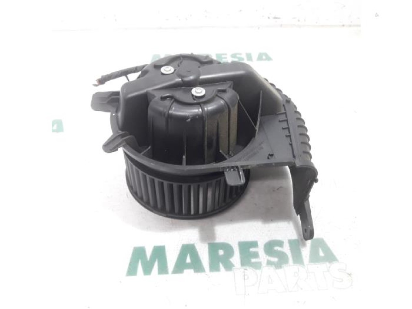Renault - Megane Scenic - Heating and ventilation fan motor