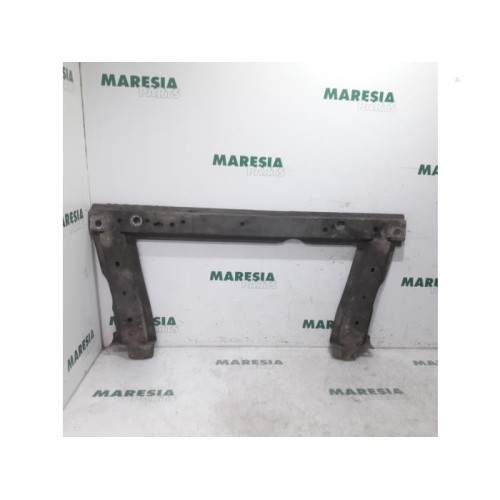 Renault - Megane Scenic - Radiator bar