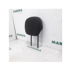Renault - Clio - Headrest