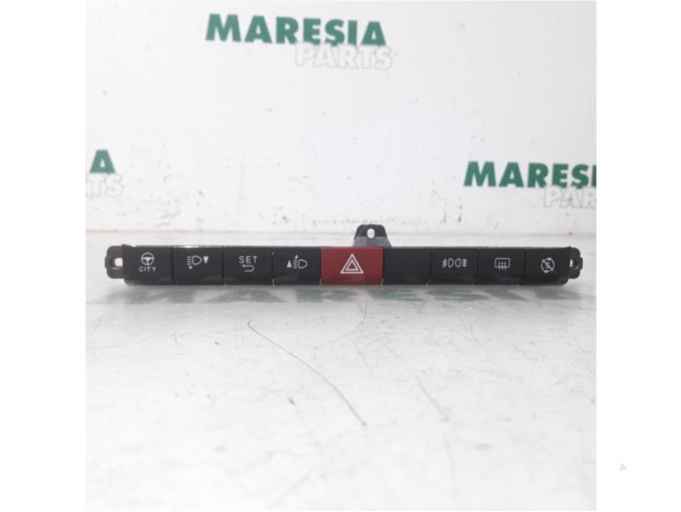 Fiat - Panda - Panic lighting switch