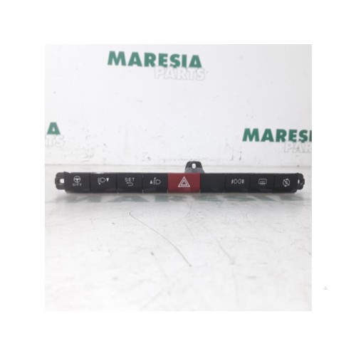 Fiat - Panda - Panic lighting switch