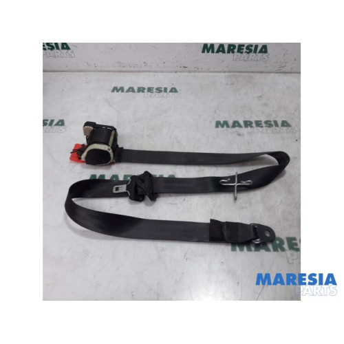 Citroen - C3 - Front seatbelt, left