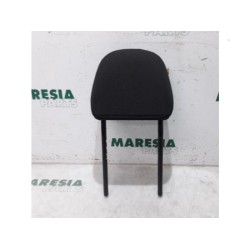 Peugeot - 208 - Headrest