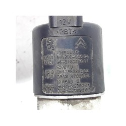 Peugeot - Partner - Scheibensprüherpumpe vorne