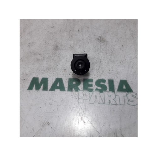 Peugeot - Partner - Mirror switch