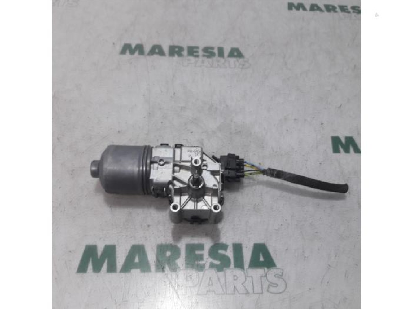 Peugeot - 208 - Front wiper motor