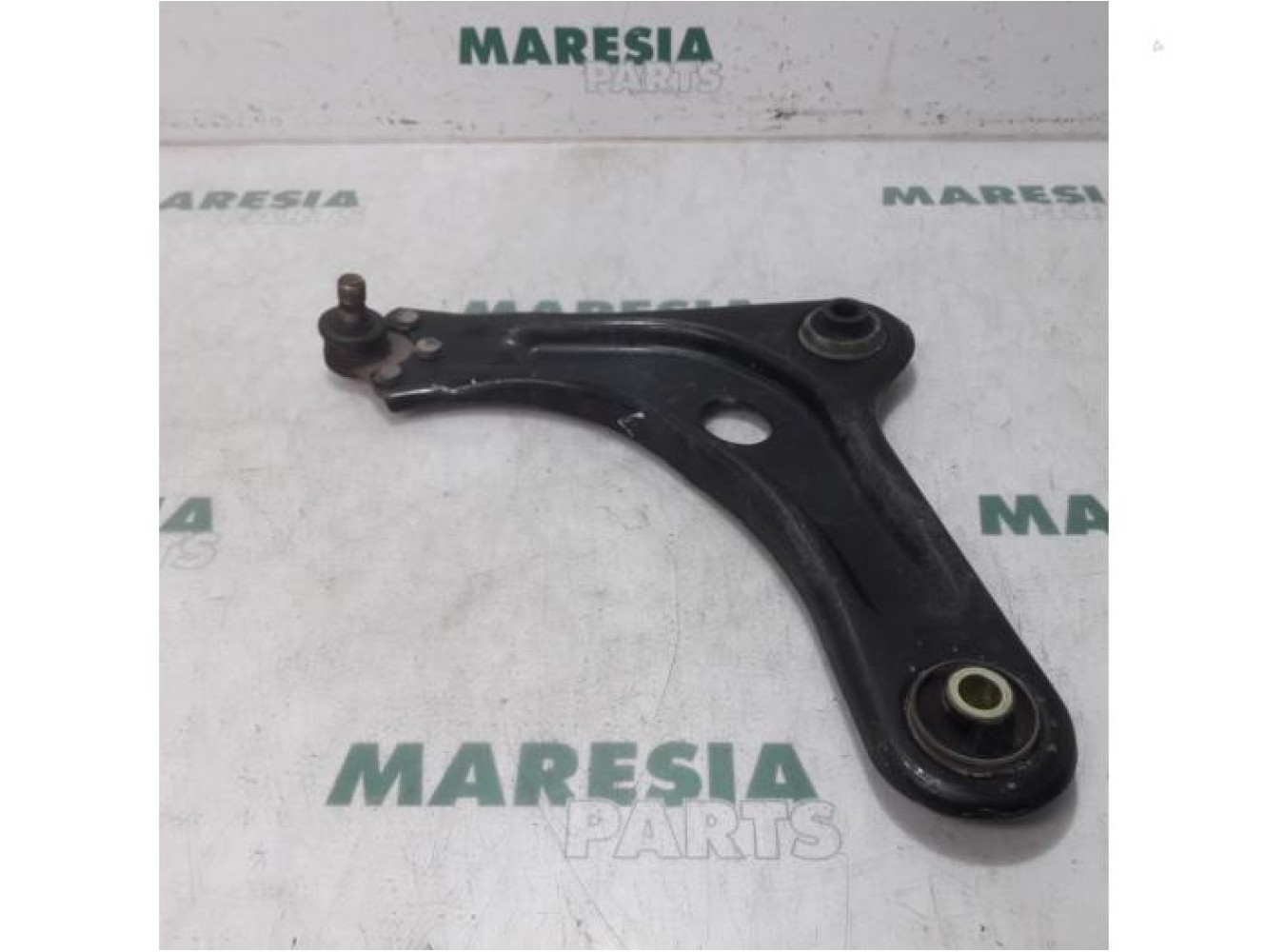 Peugeot - 208 - Front lower wishbone, left