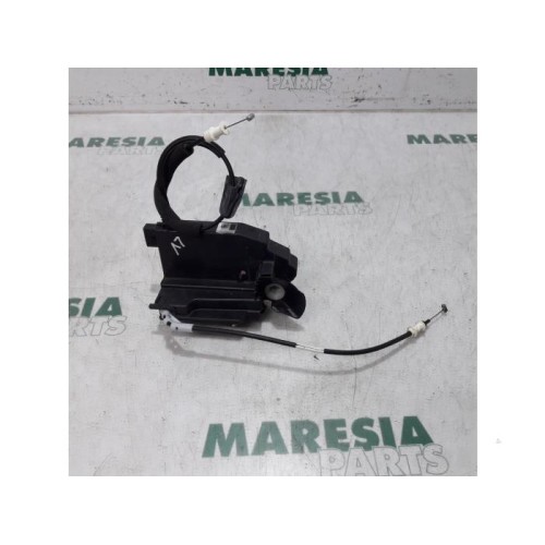 Peugeot - 308 - Door lock mechanism 4-door, front left