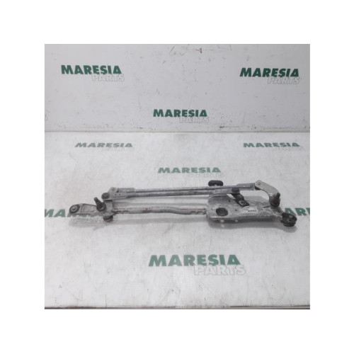 Peugeot - 308 - Wiper mechanism