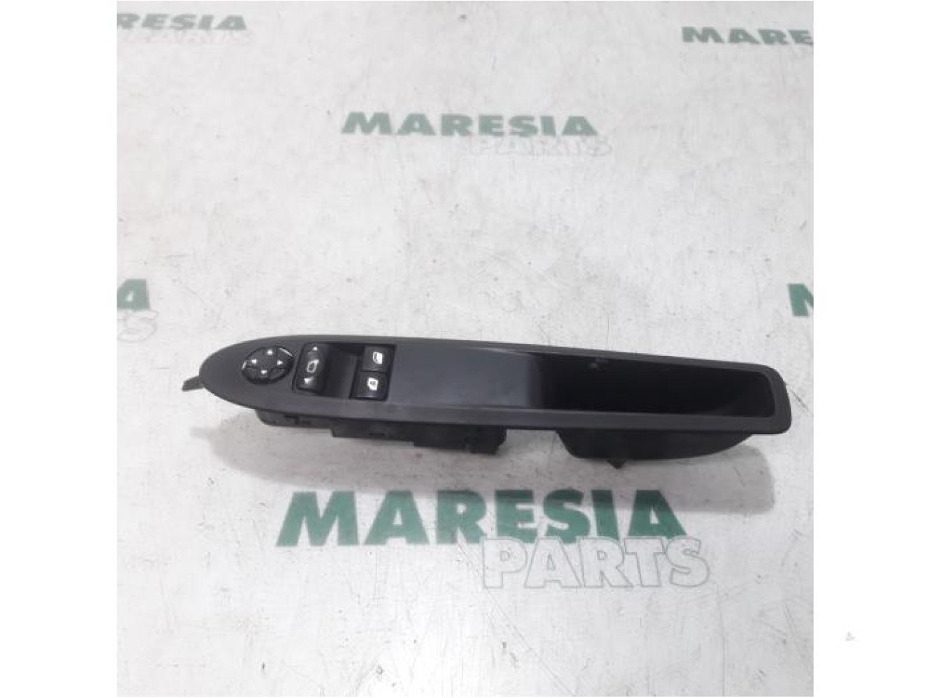 Citroen - DS3 - Multi-functional window switch