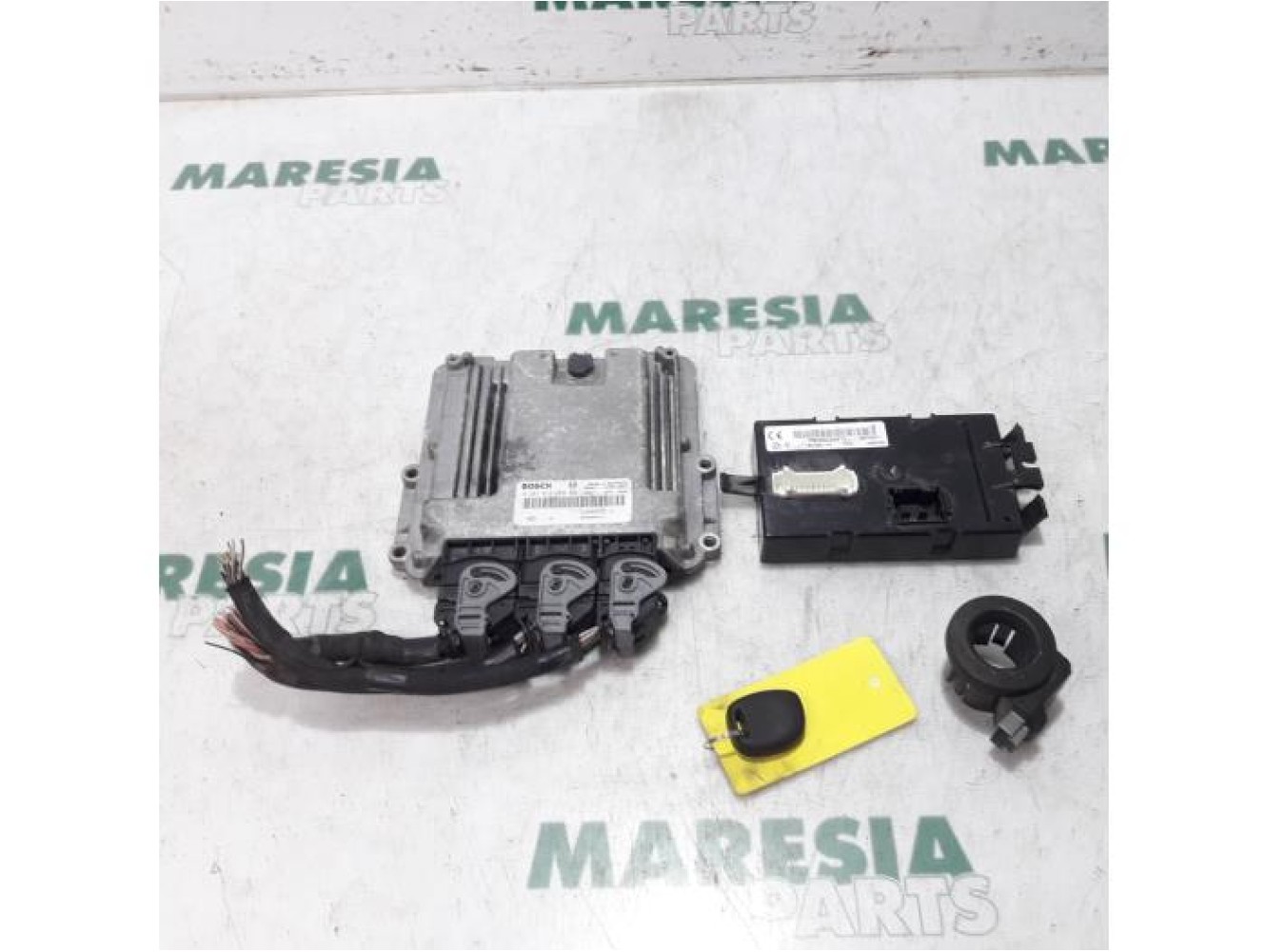 Renault - Trafic - Engine management computer