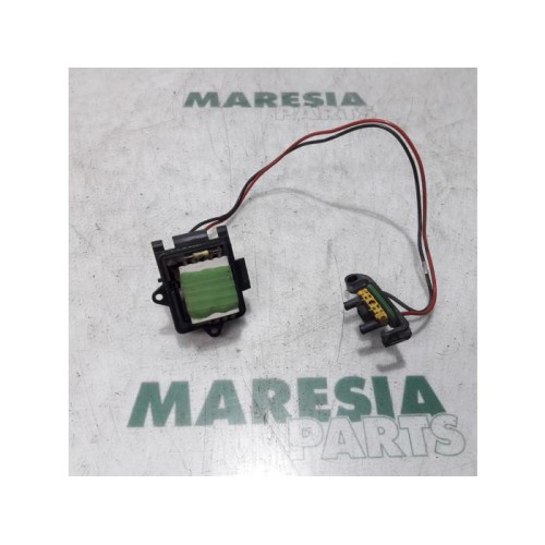 Renault - Trafic - Heater resistor