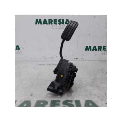 Renault - Trafic - Gaspedaalpositie Sensor