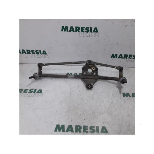 Renault - Trafic - Wiper mechanism