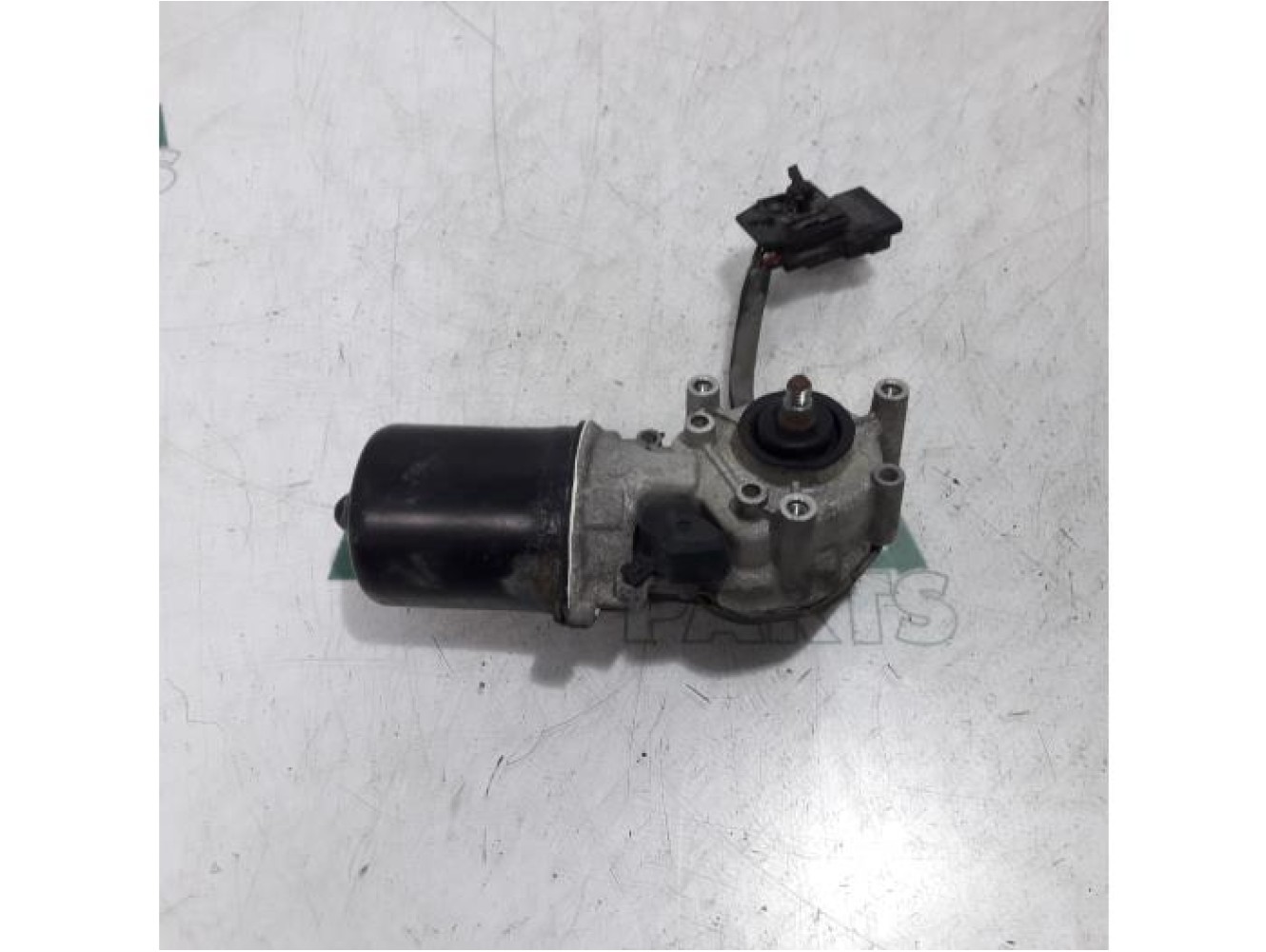 Renault - Trafic - Front wiper motor