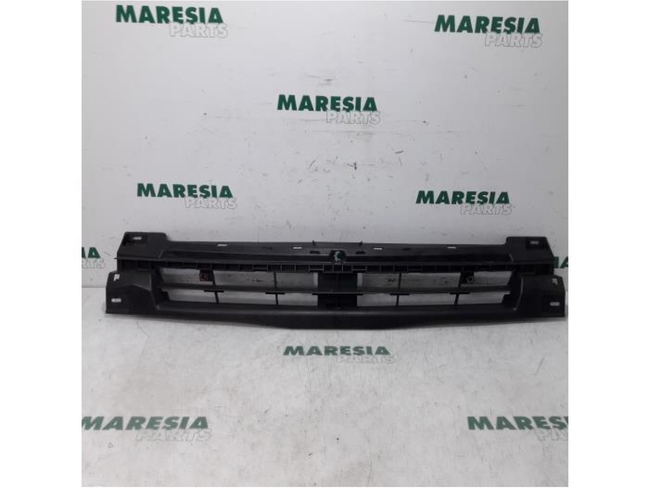 Renault - Trafic - Front panel